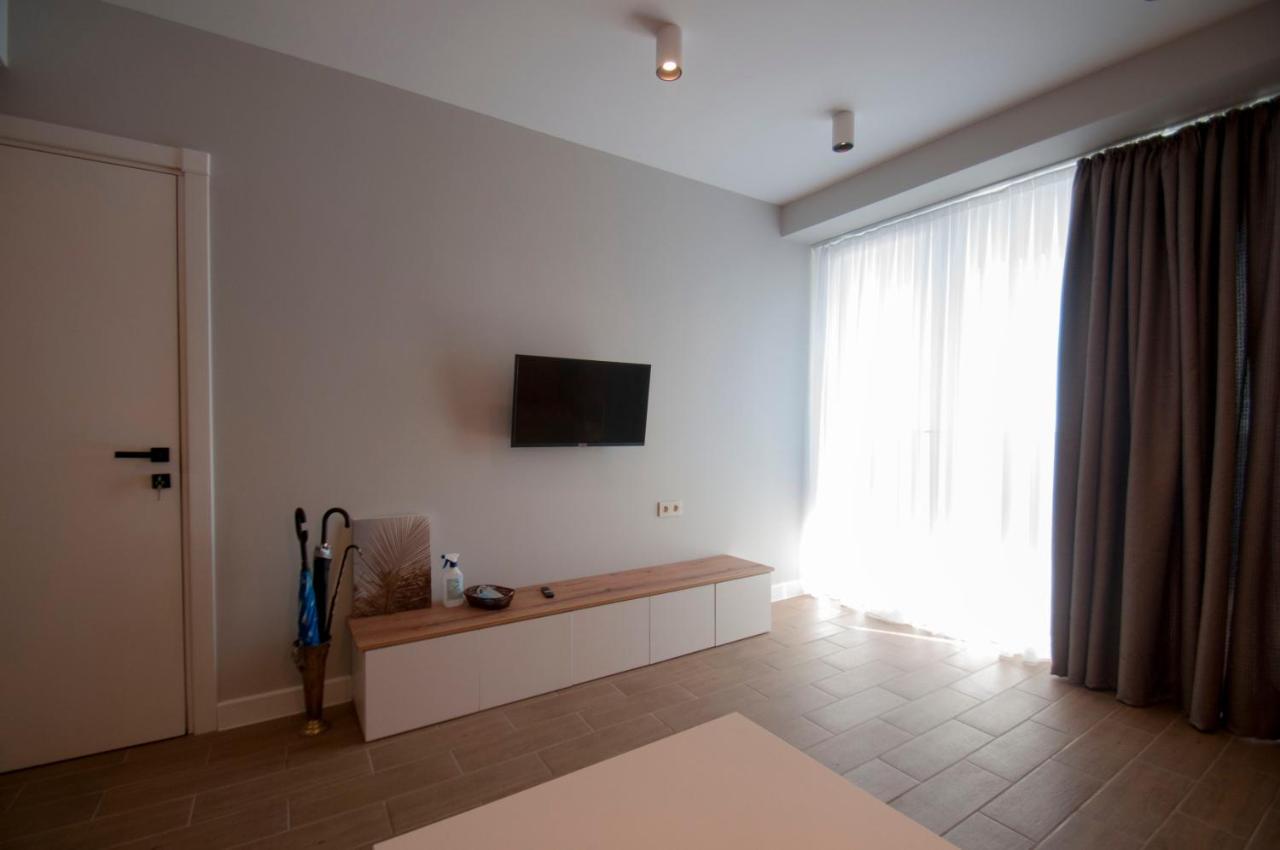 Sea View Apartment Near To The Dancing And Music Fountains Batumi Exterior photo