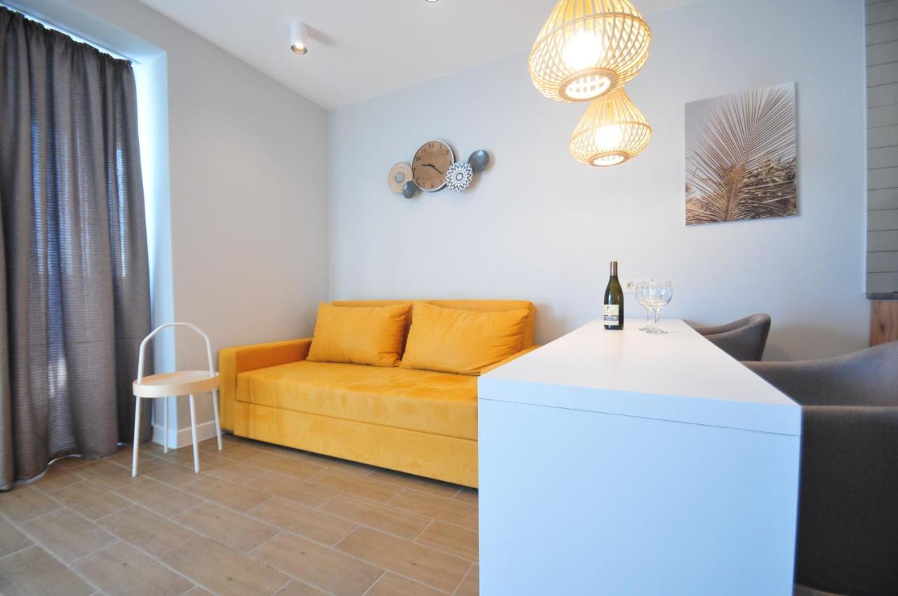 Sea View Apartment Near To The Dancing And Music Fountains Batumi Exterior photo